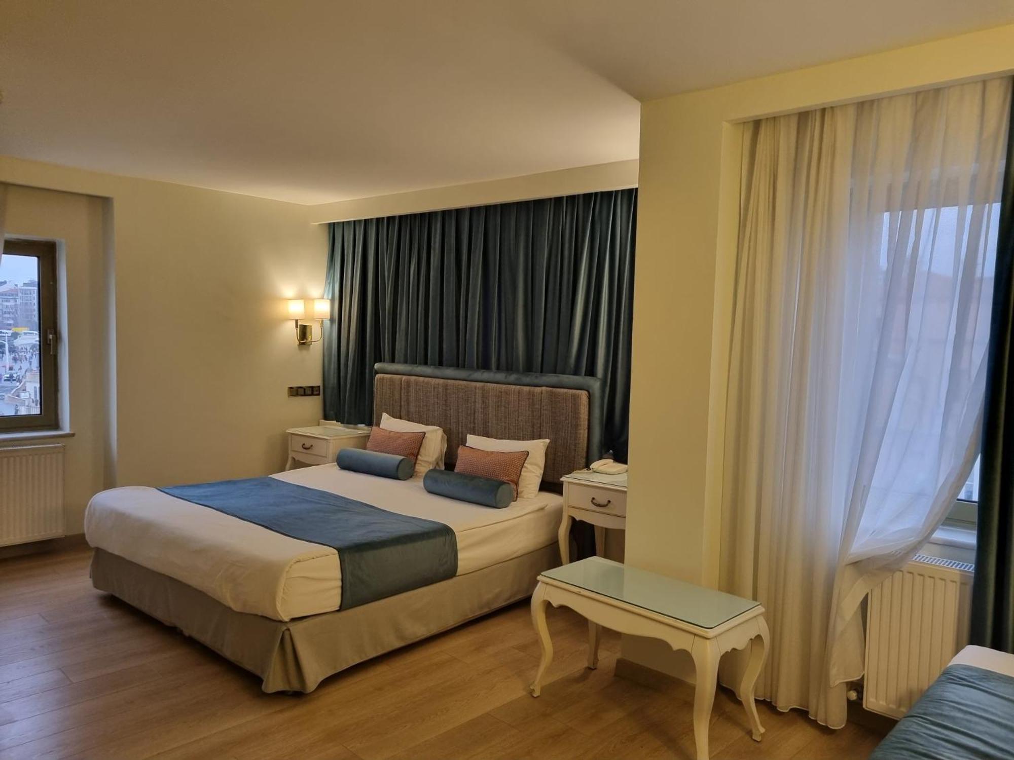 Taximtown Hotel — Fotoğraflar 2